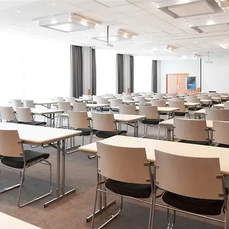מלון Novotel Centrum ליובן