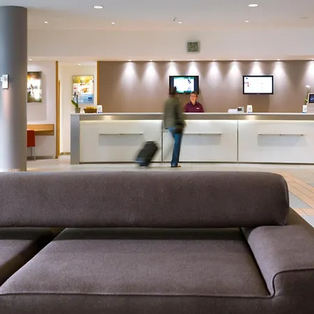 Novotel Centrum מלון ליובן