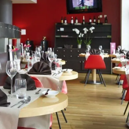 Novotel Centrum 4* ליובן