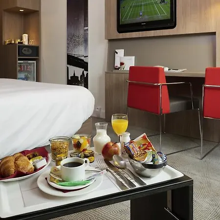 Novotel Centrum 4* ליובן